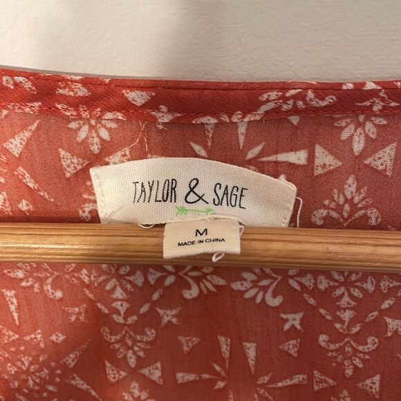 Taylor & Sage Bohemian Mini Dress Size Medium - Picture 7 of 9